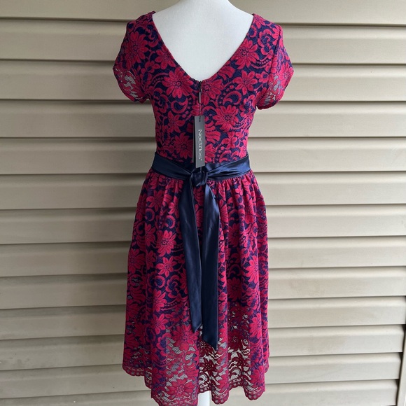 •Noctflos• NWT Lace Fit & Flare Dress - Size Medium - Picture 5 of 9